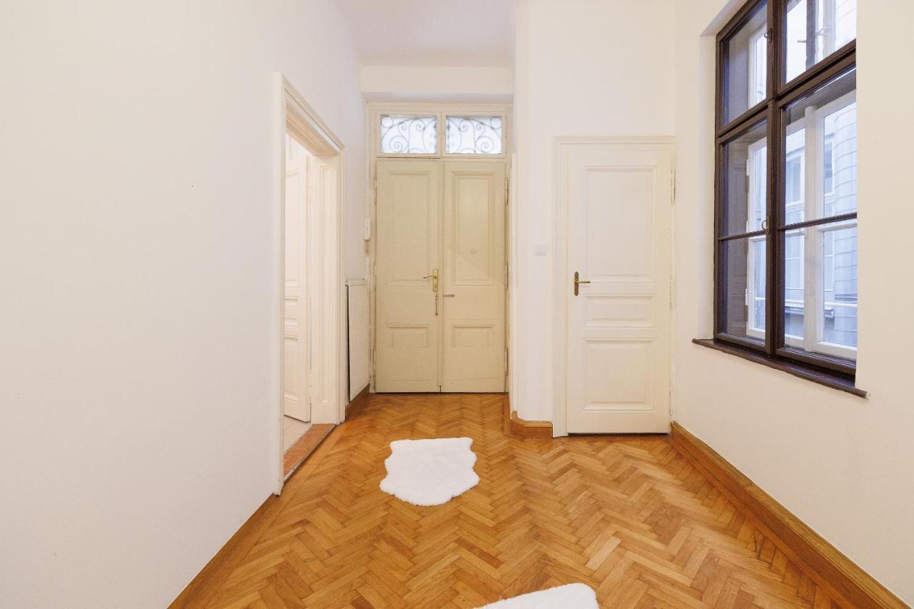 Central Apartment - Private Sauna Вена Экстерьер фото